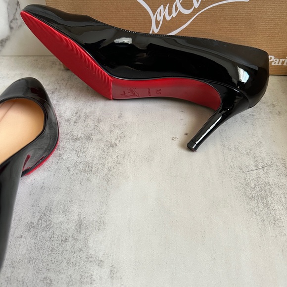 Sold!! Christan Louboutin 37.5 - Picture 3 of 12